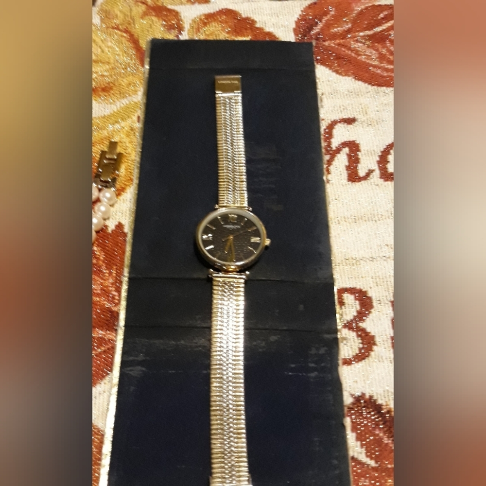 Watch - Picture 2 of 2